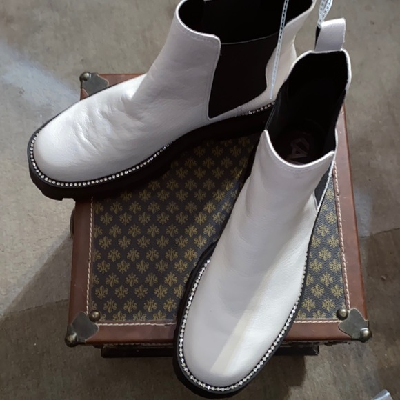 Chelsea Booties from Karl Lagerfeld Paris, White w/Rhinestones Trim Lug Sole NEW - Picture 2 of 11